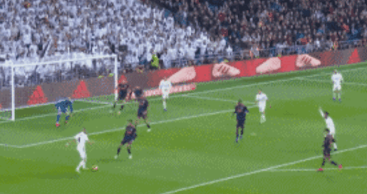 卡利亚里1-0十人罗马，加埃塔诺替补建功，切利克染红（加埃塔诺替补致胜，切利克染红，卡利亚里1-0力克十人罗马）