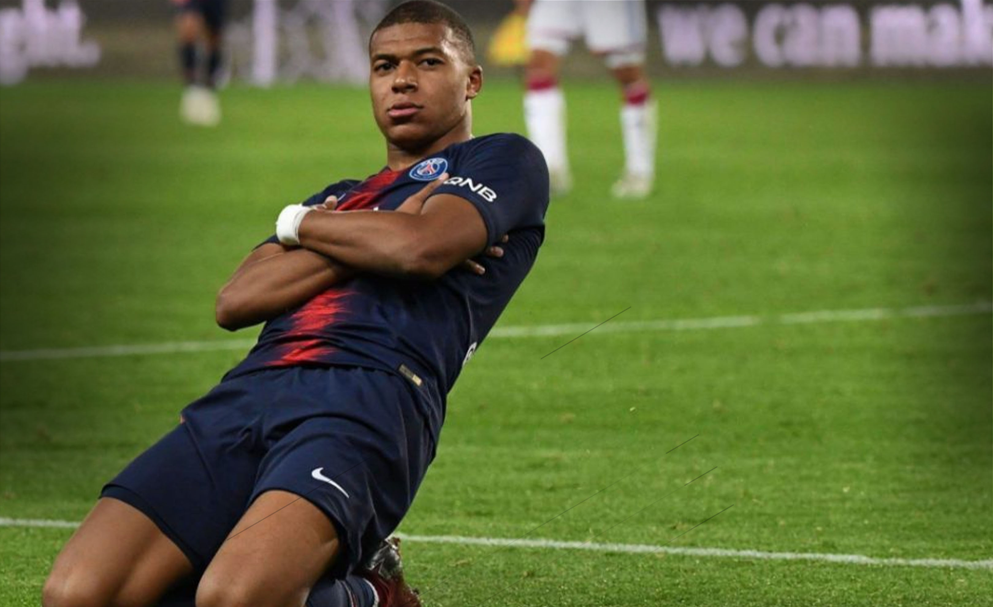 足球欧冠决赛将首次引入AI裁判辅助系统（AI裁判辅助系统将首次亮相欧冠决赛）