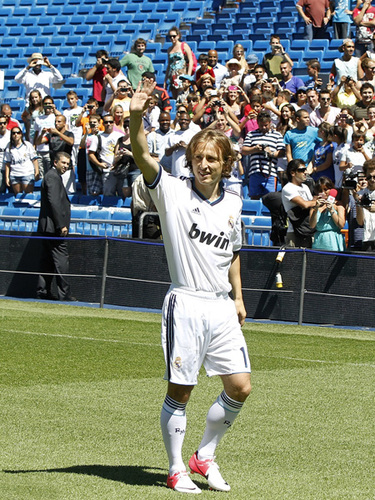 篮球发展史简要回顾（篮球发展历程概览）