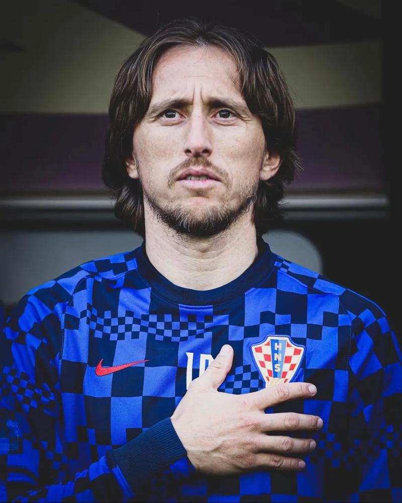 （粤港澳全运会）网球男子单打：奥运亚军张之臻战胜对手晋级（粤港澳全运会男单：奥运亚军张之臻取胜晋级）