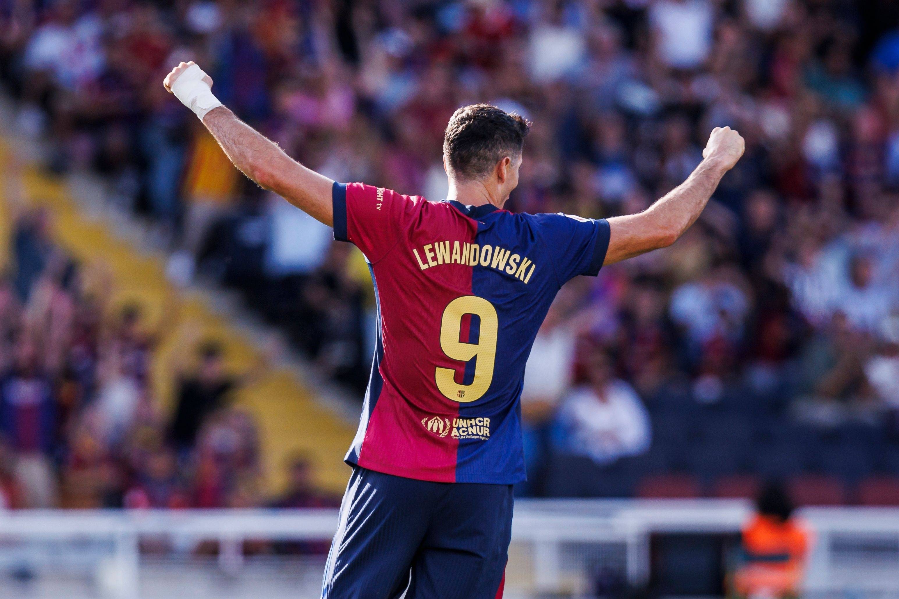 视频丨多项国际赛事齐聚河北崇礼 一站式体验“观赛+滑雪+度假（河北崇礼迎多项国际赛事 一地畅享观赛、滑雪与度假）